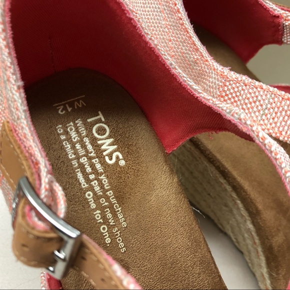 NWOT Toms Clarissa wedges - Picture 9 of 9